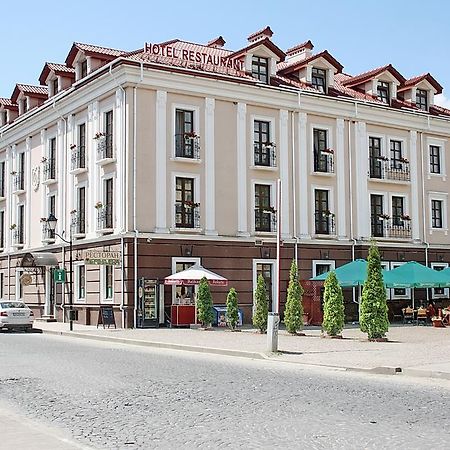 Hotel Reikartz Kamjanez-Podilskyj Exterior foto