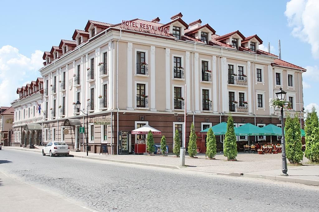 Hotel Reikartz Kamjanez-Podilskyj Exterior foto