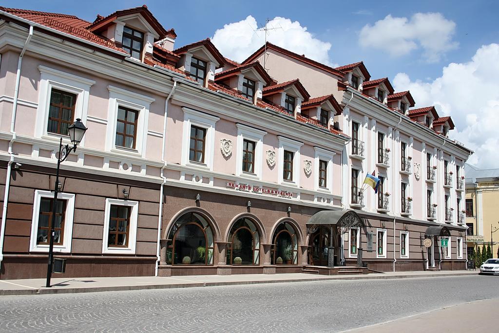 Hotel Reikartz Kamjanez-Podilskyj Exterior foto